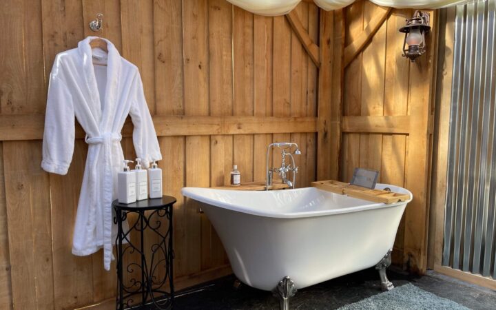 Glamping Dome with Twin Clawfoot Soaking Tubs